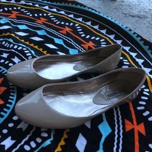 Steven madden nude flats